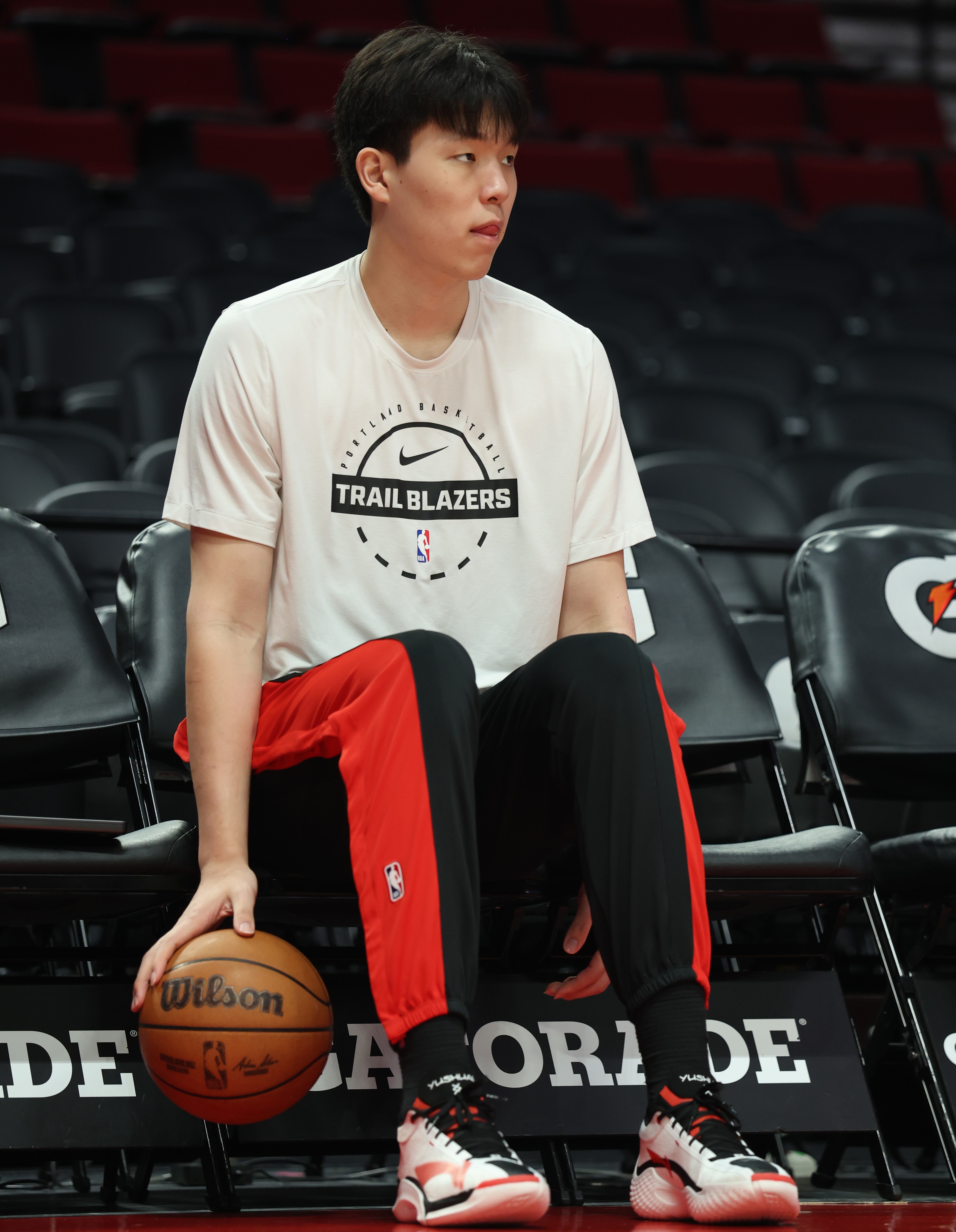 世界杯直播下载-拓媒：球队不会为场均2.4分的杨瀚森重塑打法 为此后者难达上限